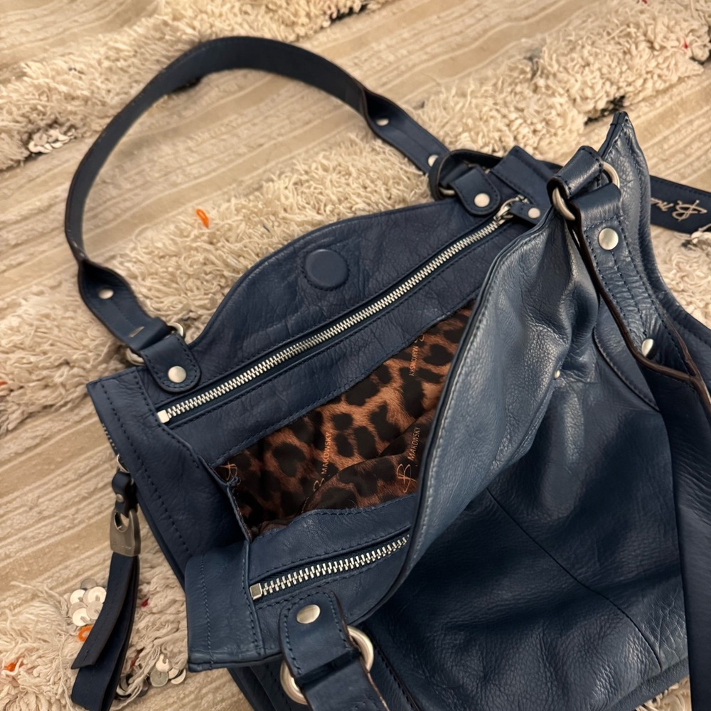 B. Makowsky Blue Leather Purse - Picture 4 of 14